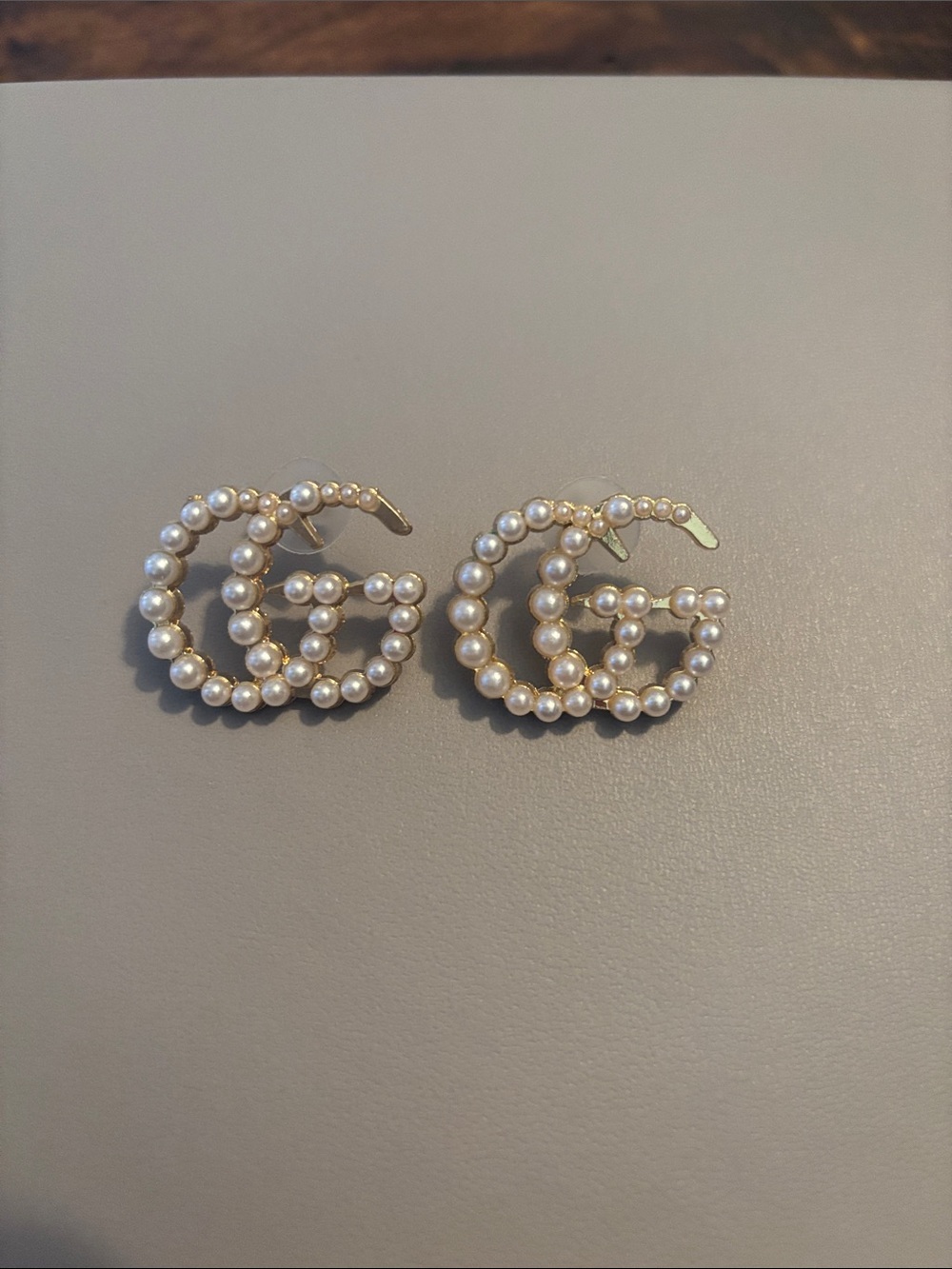 Pearl Double-G Logo Earrings - Cream and Gold